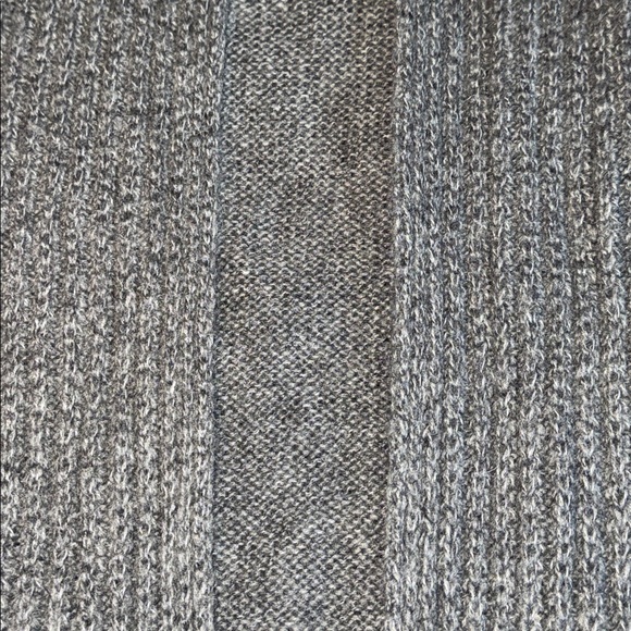 GAP Women’s Cardigan Sweater Vest (XL) - Picture 3 of 8